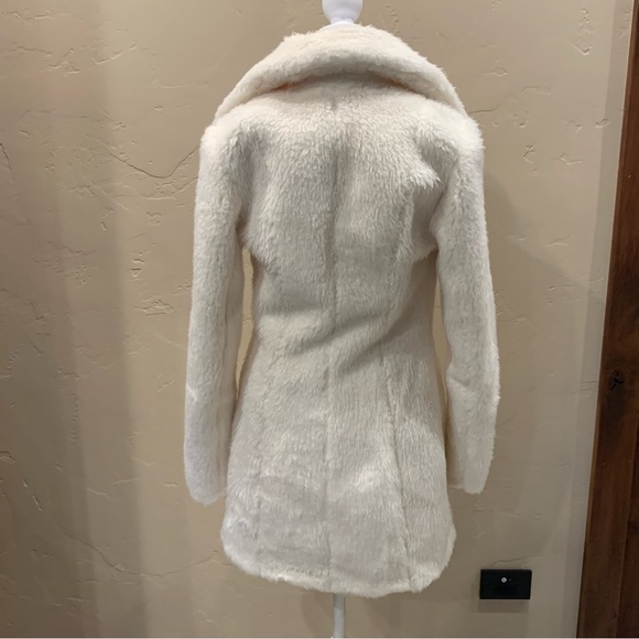 Nonat Luxury Coats "Margot Short Coat", Color: Ivory, Size S - Picture 6 of 11